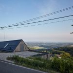 Parkovanie na streche - Sklenený rodinný dom Na Rašovce